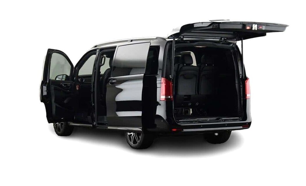 Mercedes V-Class Half side rear view