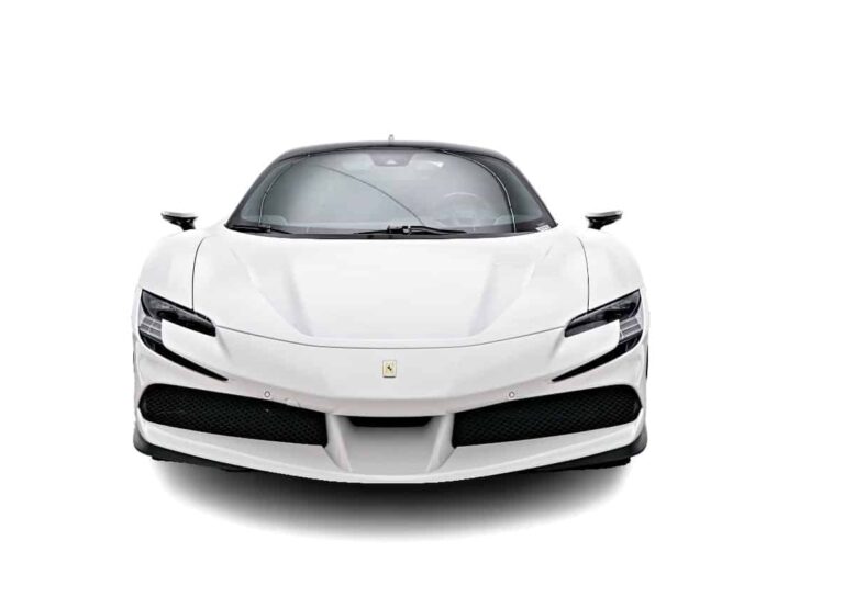 Ferrari SF90 Stradale Front view