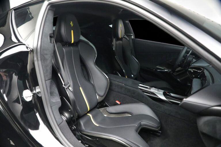 Ferrari 12Cilindri - Leather Seats